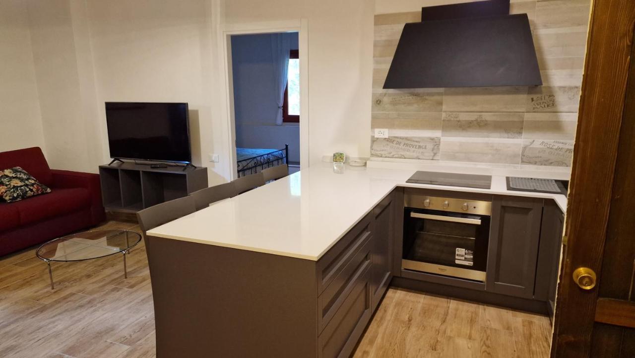 La Tana Del Capriolo Apartment Prati di Tivo Bagian luar foto